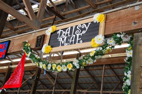 Pin by Kennedy Ferron on Country Fair | Horse stall decorations, County fair decorations, Stall ...