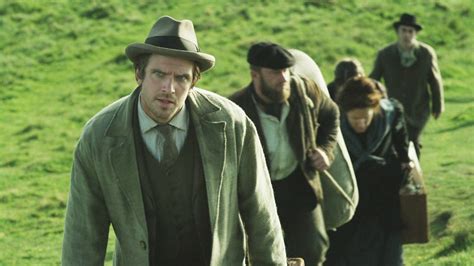 'Apostle' Review: Netflix’s New Horror Is a Cut Above Your Regular ...