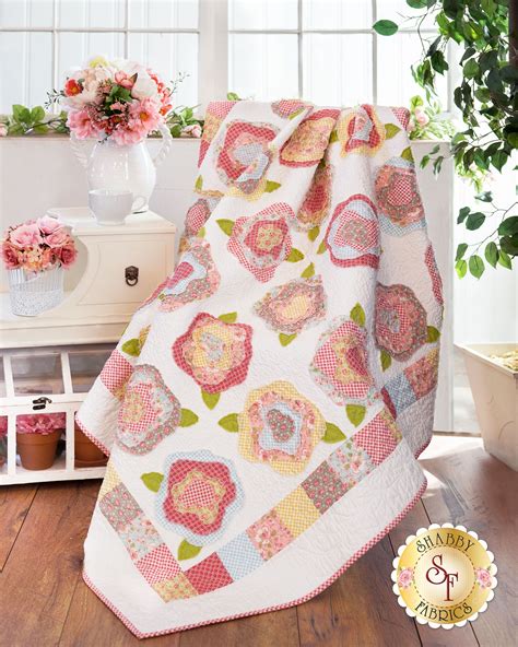 French Roses Quilt Kit - RESERVE | Shabby Fabrics | Quilts, Rose quilt, Shabby fabrics