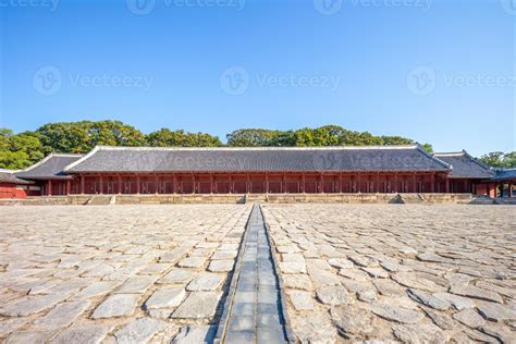 Jongmyo, a Confucian shrine in Seoul, South Korea 2782795 Stock Photo ...