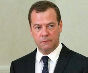 Dmitry Medvedev Biography - Facts, Childhood, Family Life & Achievements