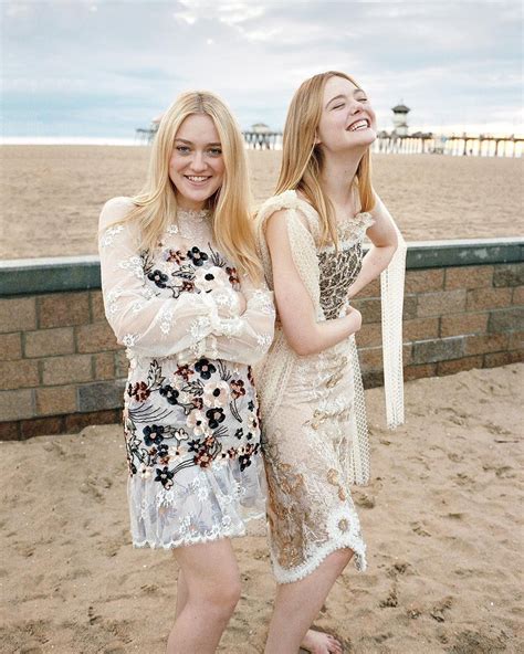 Dakota & Elle Fanning Dakota Fanning, Jordyn Jones, Celebrities Female, Celebs, Elle Fanning ...