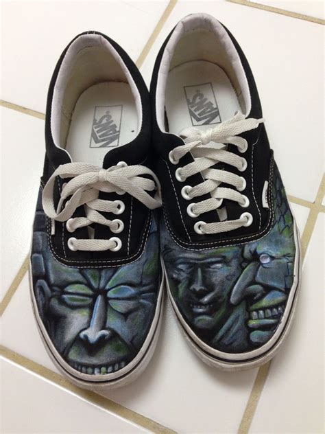 Vans Shoes art by Kelly Parra | Unique shoes, Vans, Vans shoes