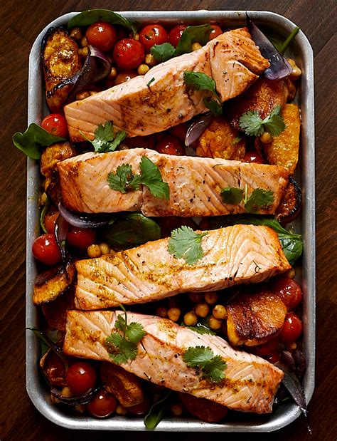 Indian-style salmon recipe | Sainsbury`s Magazine