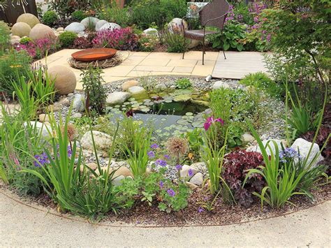 Tips for Building Ponds in Your Backyard - Great Affordable Backyard ...