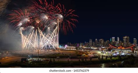 300 Fireworks Calgary Images, Stock Photos & Vectors | Shutterstock