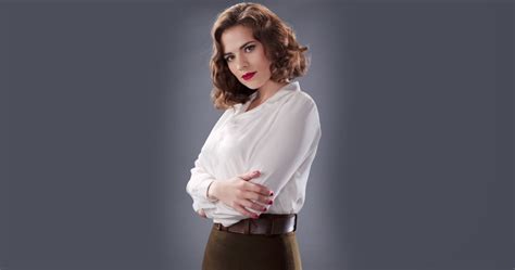 2 Unique Peggy Carter Costume With Steps - USA Jacket