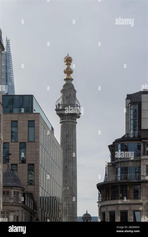 The Monument, Pudding Lane, London, EC3 built to commemorate the Great Fire of London 1666 Stock ...