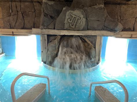 Indoor Water Park in Michigan - Gold Rush Waterpark | Double JJ