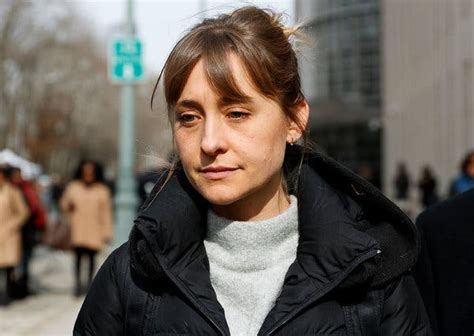 Nxivm Trial: Allison Mack Lured Woman Into Sex Cult, She Says - The New York Times