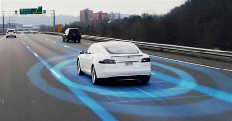 Bientôt, l’intelligence artificielle des voitures Tesla prédira votre ...