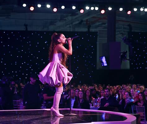 Ariana Grande's Starbucks Order? Pop-Singer Collaborated With Coffee ...