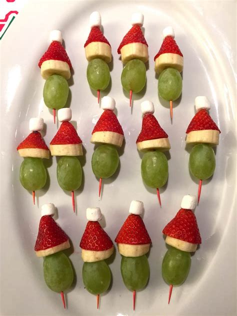 Grinch Fruit Kabobs Skewers – Healthy Christmas Appetizer, Snack or ...