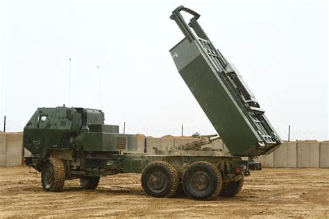 HIMARS M142 high mobility rocket missile launcher data