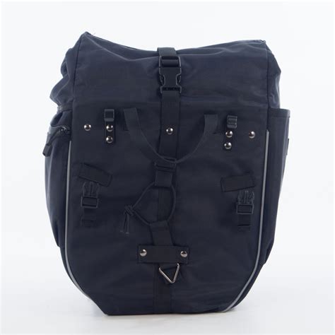 The Rugged, Most-Affordable Waterproof Backpack Pannier – Banjo Brothers