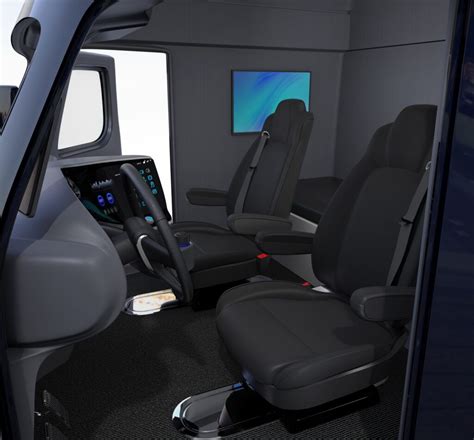 Update Your Semi-Truck with These Interior Semi-Truck Accessories | SuburbanSeats.com