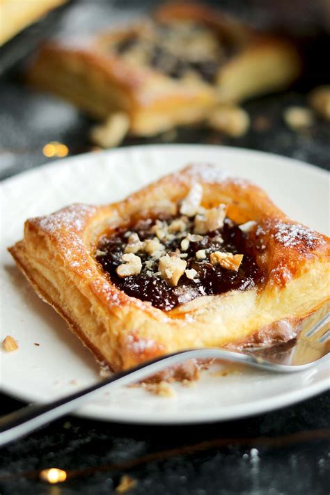 Puff Pastry Mince Pie Squares - The Last Food Blog