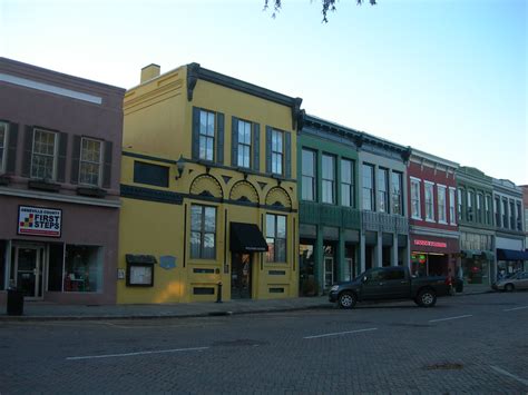 Downtown Abbeville South Carolina | The yellow building was … | Flickr