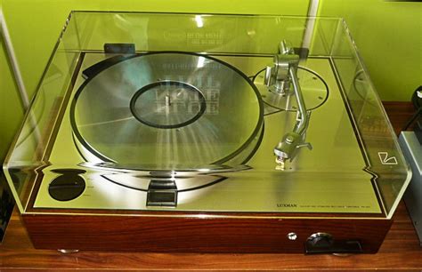 1062 best images about VINTAGE TURNTABLE on Pinterest