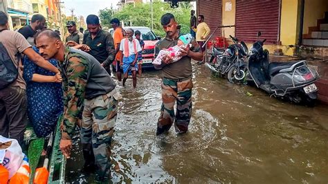 Cyclone Michaung: ಚೆನ್ನೈನಲ್ಲಿ ಪರಿಹಾರ ಕಾರ್ಯಾಚರಣೆ: ಇಂದು ಶಾಲಾ-ಕಾಲೇಜುಗಳಿಗೆ ...