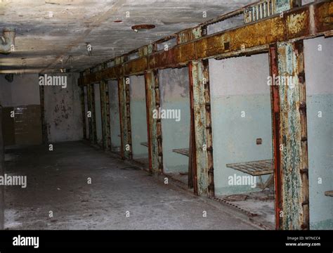 Death row prison cell hi-res stock photography and images - Alamy