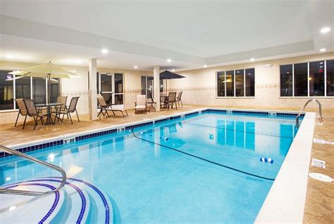 HOLIDAY INN EXPRESS & SUITES CHICAGO SOUTH LANSING, AN IHG HOTEL $127 ...