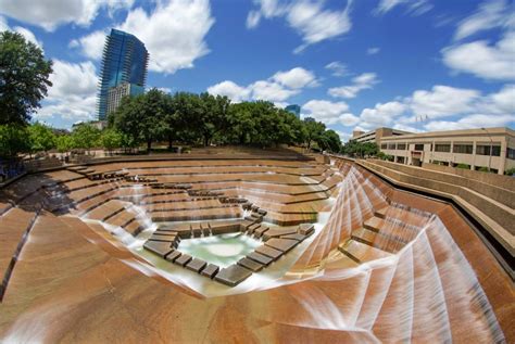 Fort Worth Water Gardens | Fort Worth, TX 76102