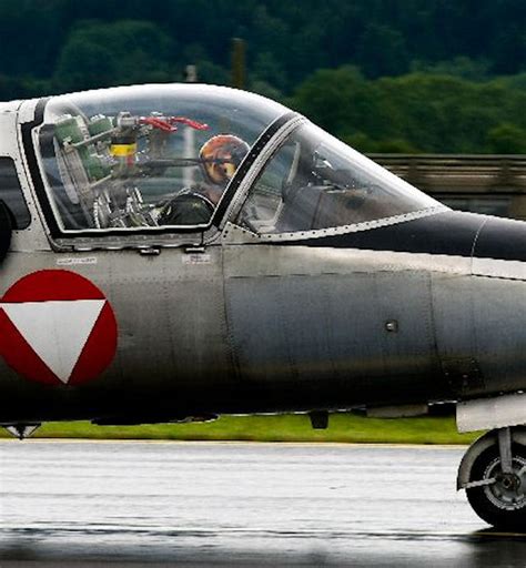 Sk60 / Saab 105 trainer/light attack aircraft