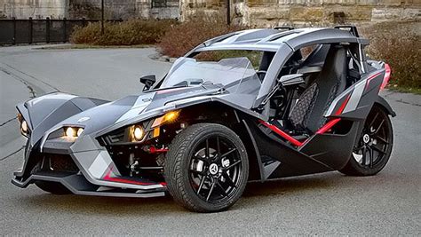 2018 Polaris Slingshot Grand Touring LE Is Equipped With Slingshade ...