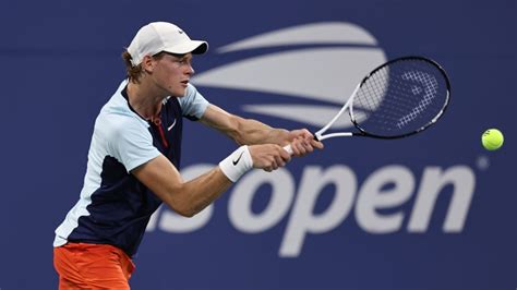 Photos: Jannik Sinner vs. Brandon Nakashima, 2022 US Open third round ...