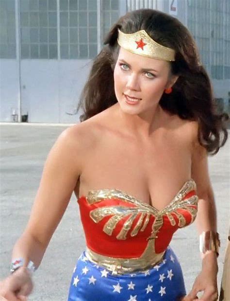 The original Wonder Woman, Linda Carter. | Wonder woman pictures, Wonder woman, Women