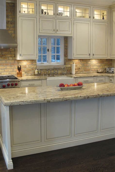 48 Backsplash Ideas For White Countertops and White Cabinets