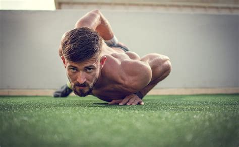 Here's How to Do One Arm Push Ups - Vital Proteins