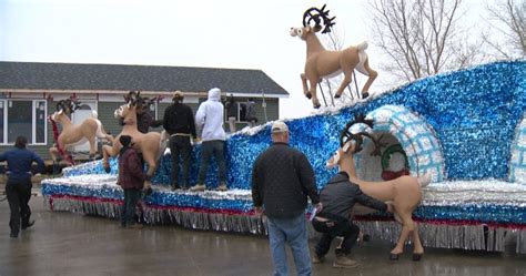 Santa Claus parade takes over downtown - Winnipeg | Globalnews.ca