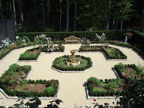 Parterre Garden, Residential Landscape Design, Commercial Landscape Design: http://wesleystout ...