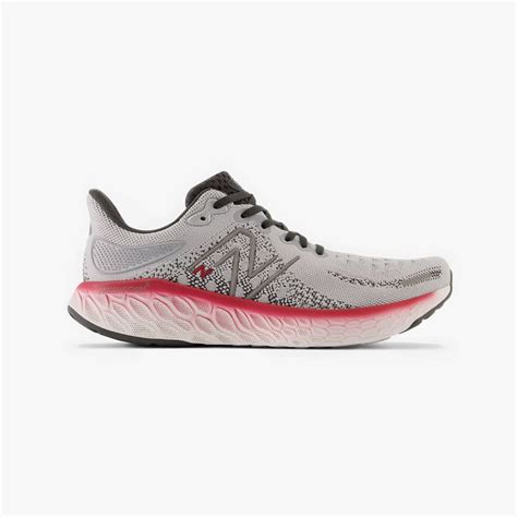 New balance 1080 v12 gris/rojo for only 180,50