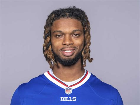 Who is Damar Hamlin, the Buffalo Bills player who collapsed at Monday's game? : NPR