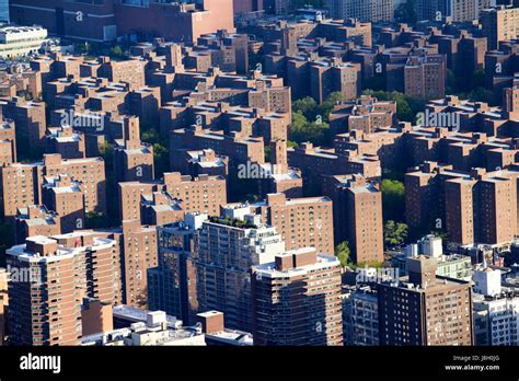 Postwar housing development hi-res stock photography and images - Alamy