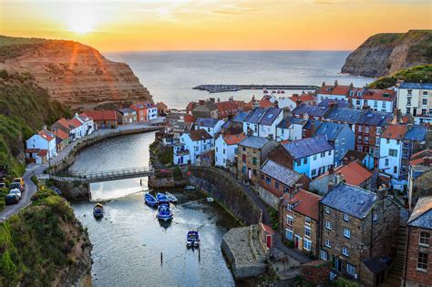 7 Top British Seaside Towns That Give A Great Holiday For All The ...