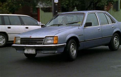 IMCDb.org: 1978 Holden Commodore SL [VB] in "Stingers, 1998-2004"