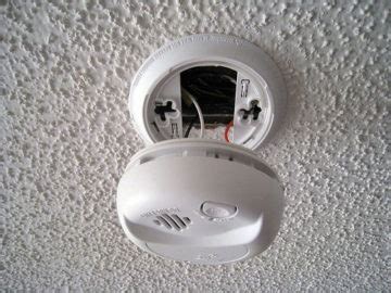 How To Reset A Smoke Alarm That Won't Stop Beeping