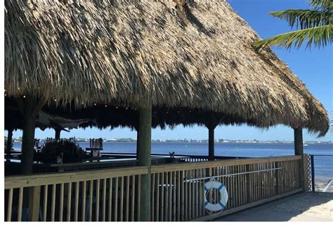 8 Best Waterfront Restaurants in Bradenton | UNATION