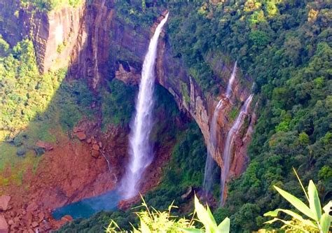 nohkalikai falls - meghalaya | Tale of 2 Backpackers