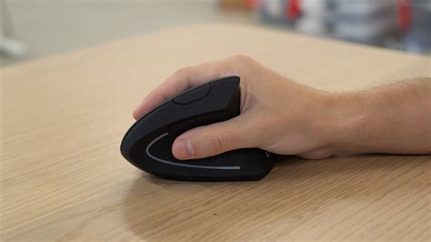 Anker Wireless Vertical Mouse Review - RTINGS.com