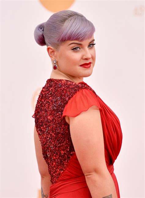 Kelly Osbourne pulled her purple hair into a simple chignon, her | Your Up-Close Look at All the ...