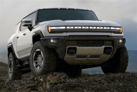 GM officially shares exciting details about the Hummer EV SUV and all ...