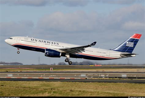 N281AY US Airways Airbus A330-243 Photo by samuel dupont | ID 239726 | Planespotters.net