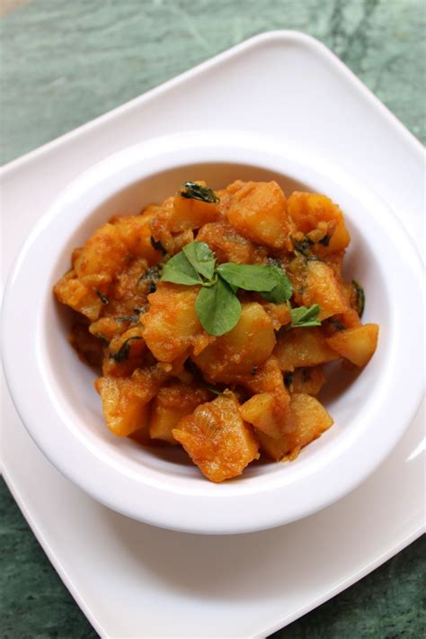 Aloo Sabzi Recipe, Aalu Ki Sabji - Yummy Indian Kitchen