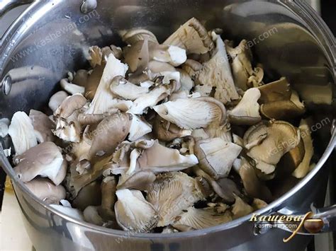 Pickled Oyster Mushrooms Recipe | Kashewar Recipes