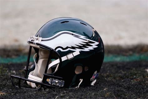 NFL World Reacts To League's Decision On Eagles Player - The Spun